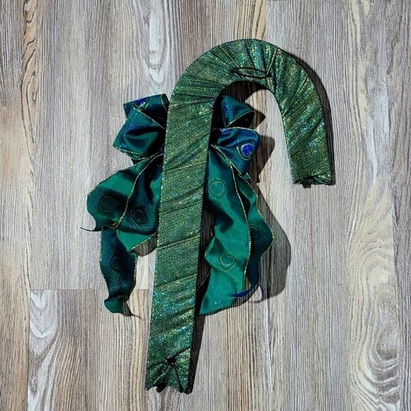 Peacock Candy Cane Wreath  - Picture 7 of 8